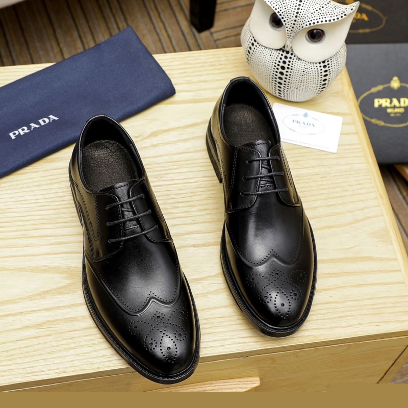 Pra*a leather shoes